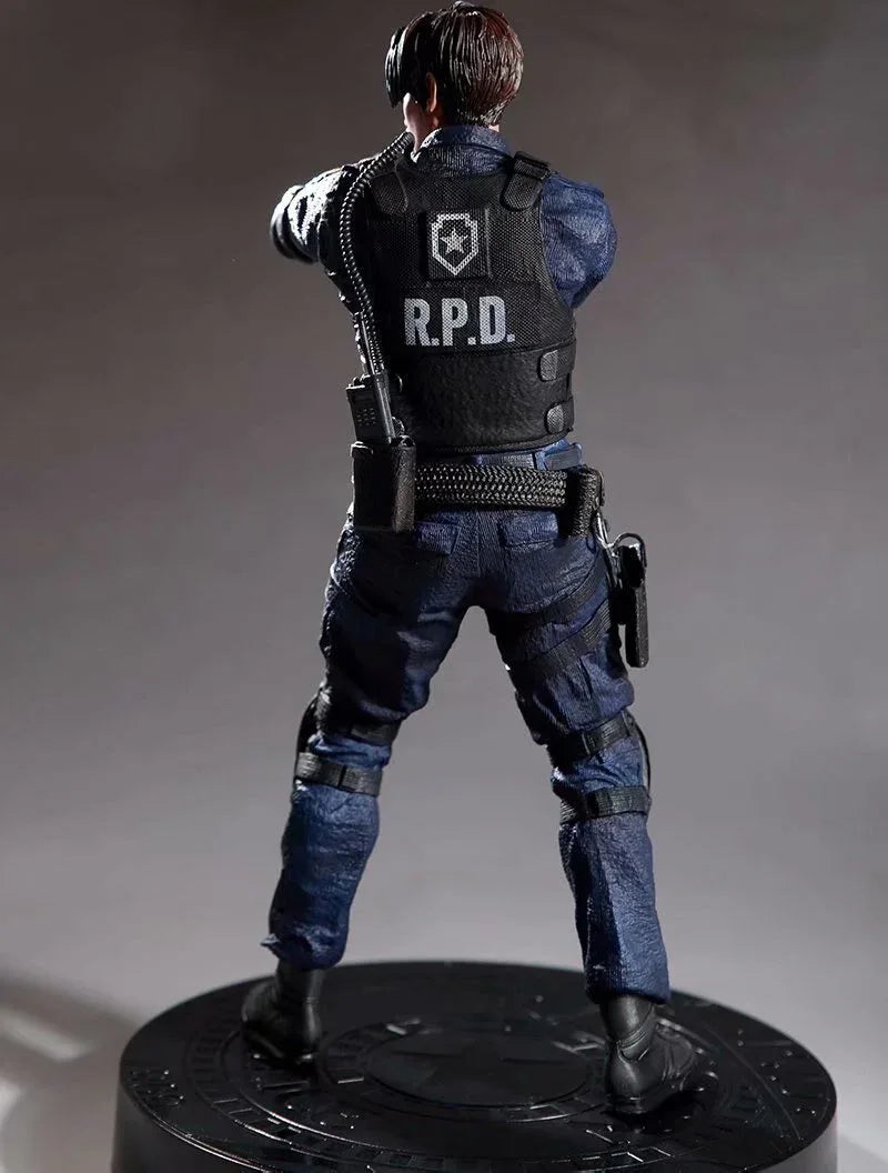 FIGURA LEON KENNEDY RESIDENT EVIL 2 PVC 32CM easy video game
