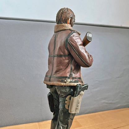 FIGURA LEON KENNEDY RESIDENT EVIL EASY GAMES